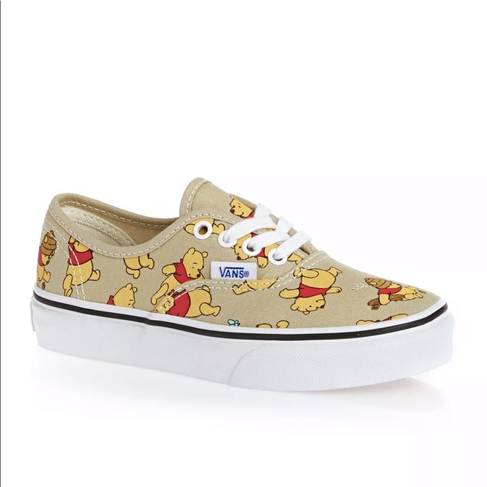 Looking for, need in women’s size 7, GF bday